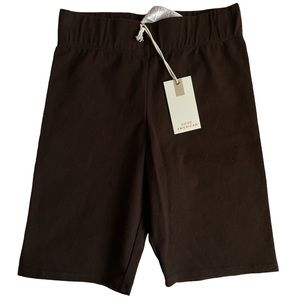48. *NWT* Good American Brown BIKER SHORTS Size 1